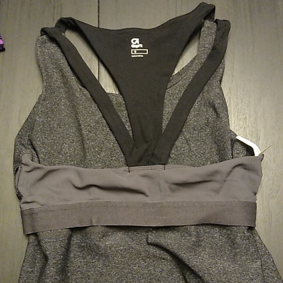 GapFit Athletic Top - Picture 7 of 7